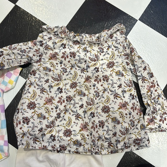 Outfits 12-18 months - Picture 2 of 3